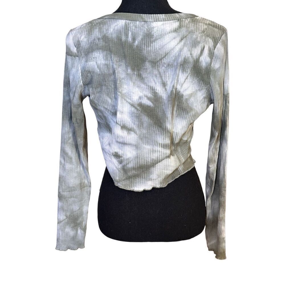 SHEIN Ribbed Olive Green and White Tie-dyed Cropped Long Sleeved Button Front Sh - Picture 9 of 9
